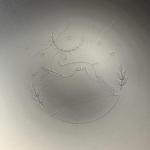 Vintage Kensington Ware Aluminum Plate Etched Christmas Stag Reindeer 10" MCM - Picture 2 of 5